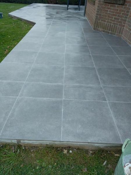 Extension de terrasse et pose de carrelage par votre paysagiste BRIDENNE Michael à Cassel