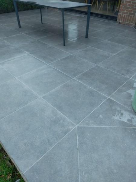 Extension de terrasse et pose de carrelage par votre paysagiste BRIDENNE Michael à Cassel