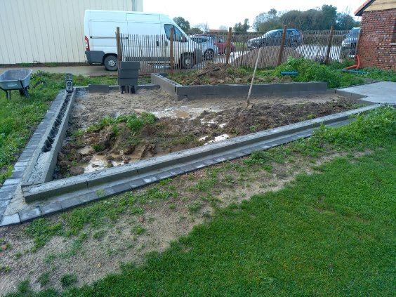 Création d'une terrasse en bois effectué par votre paysagiste BRIDENNE Michael à Volckerinckhove